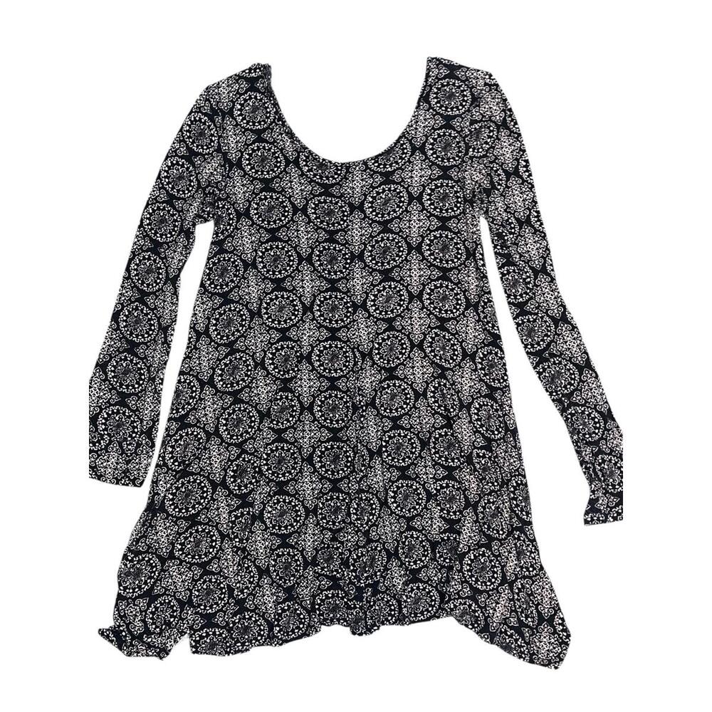 Forever 21 Women's Long Sleeve Tunic XL - Black and White Pattern